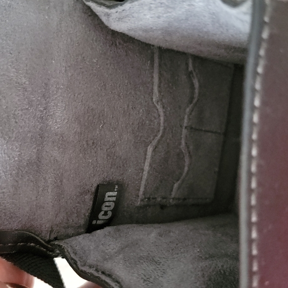 Vintage Y2K Icon Faux Leather Small Cube Shape Multi-wear Crossbody Belt Bag - Picture 7 of 8